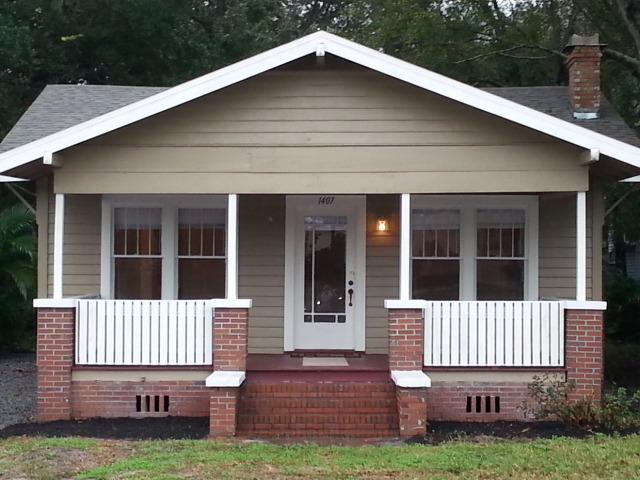 1407 W.1st Street--Great Commercial Potential