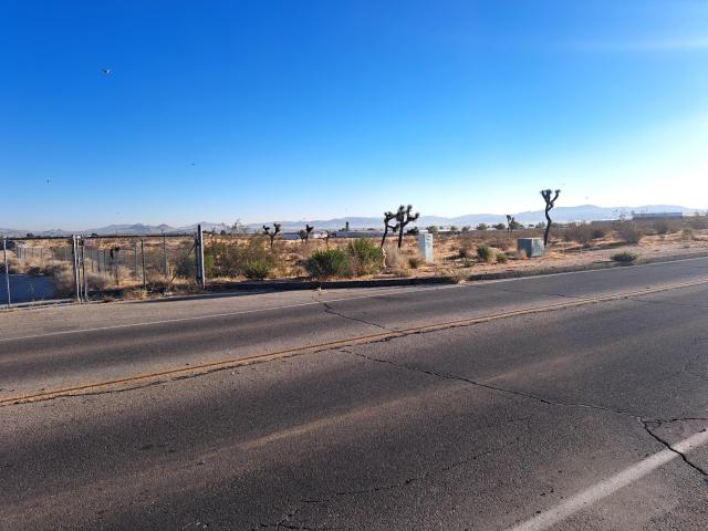 ±2.08 Acres Mojave St