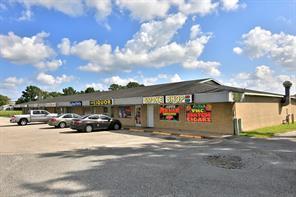 Prime Location!Retail Plaza -10,200 SF on 441