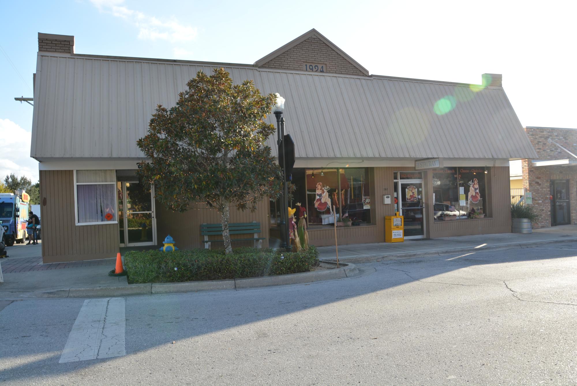 Downtown Clermont 100% Leased Building