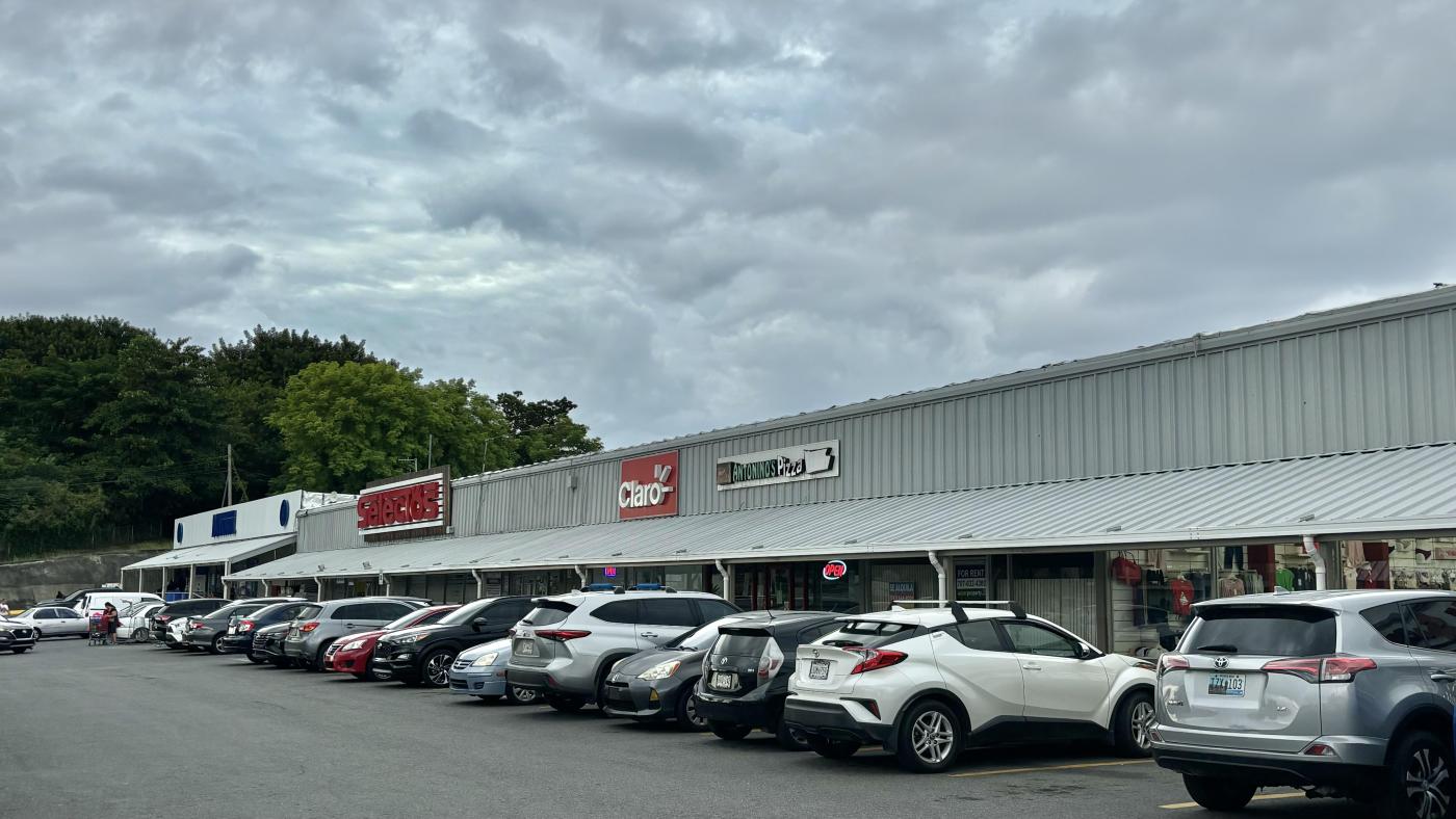 Aguada Shopping Center