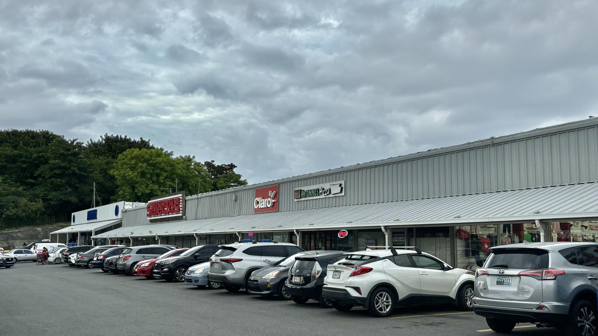 Aguada Shopping Center