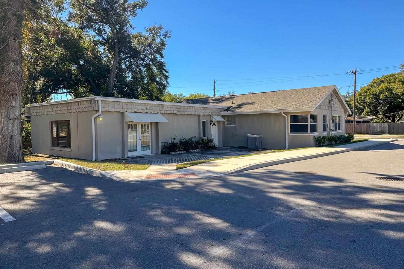 Longwood Office Building off E SR 434