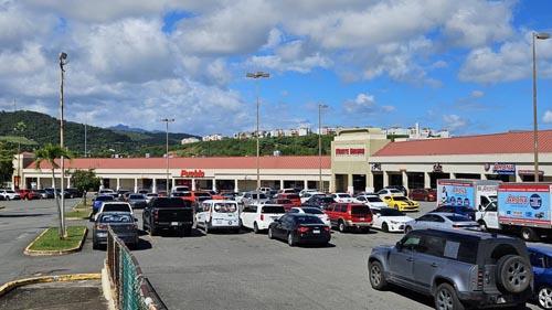 Monte Brisas Shopping Center