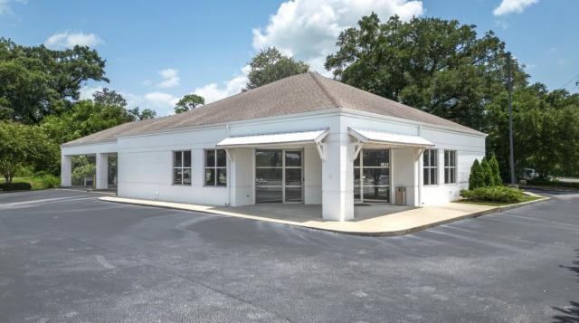 Commercial Building - Pace, Florida