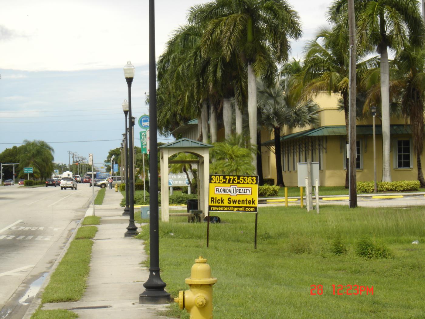 Florida City Commercial Lot=$39.9k