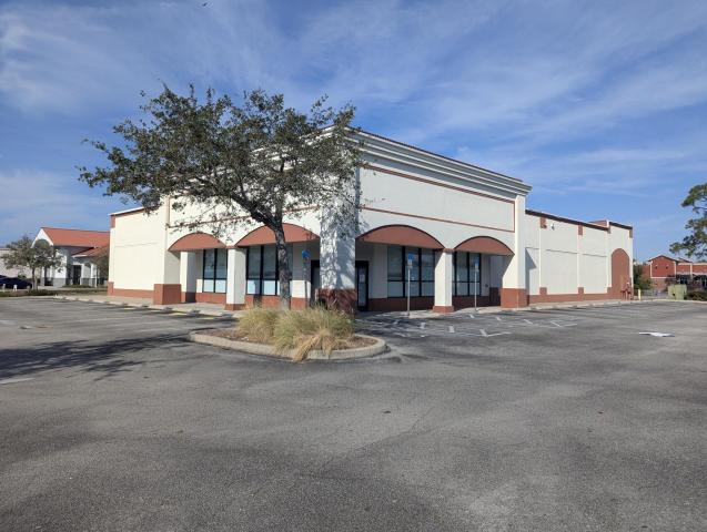 Former CVS in  Pinellas Park, FL
