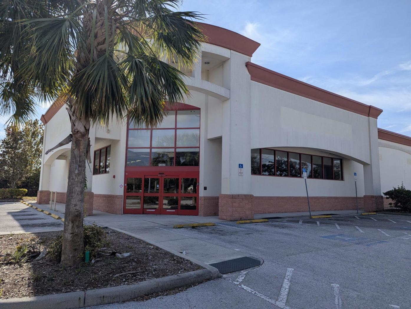 Former CVS in Hudson, FL