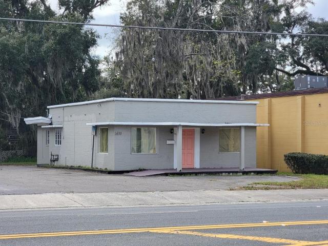 Retail/Office building on busy E Silver Sprin