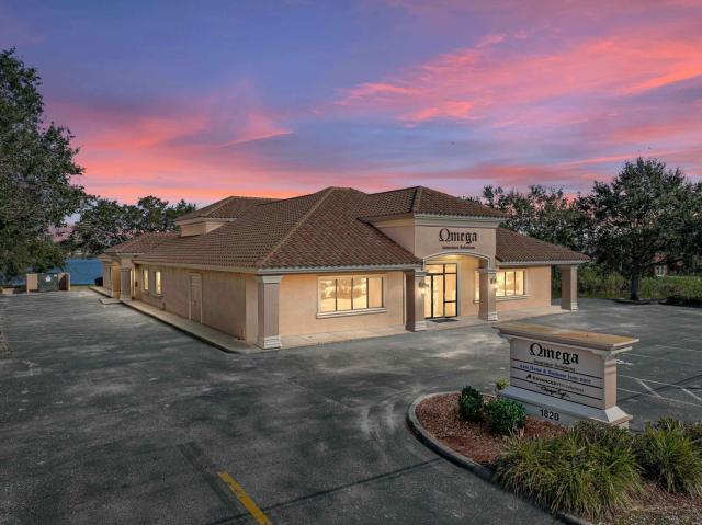 7,000 SF / 1.5 Acres Lakefront Class A Office