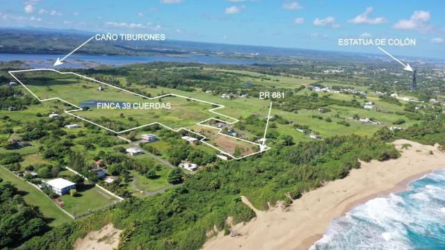 37.22 Acres – Prime Coastal Land in Islote