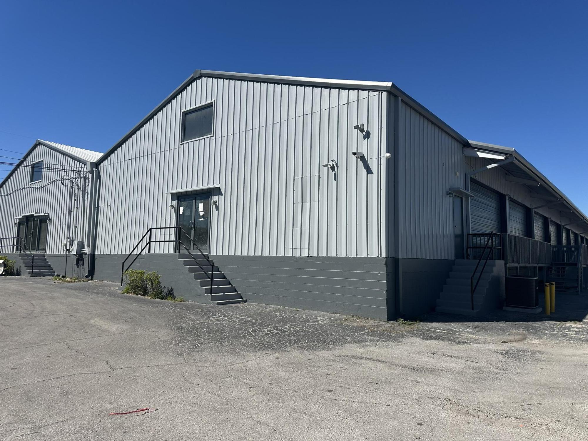 Ybor City Dock High Warehouse for Lease