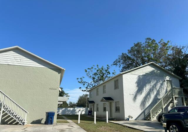 Tampa 8-Unit Apartment Complex
