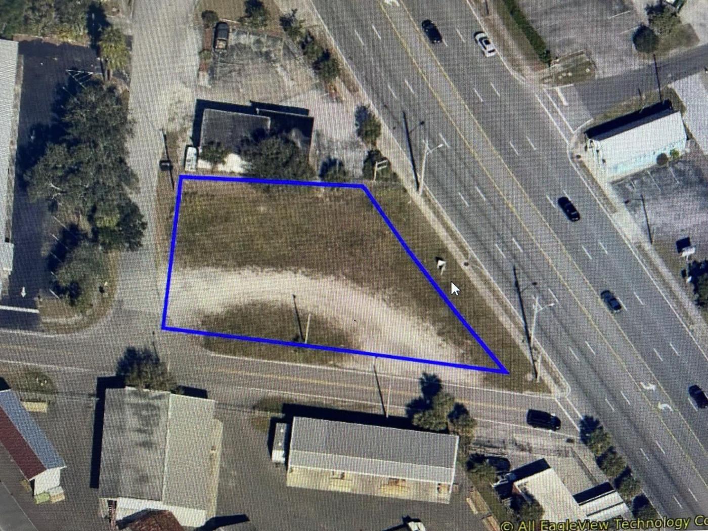 Commercial lot