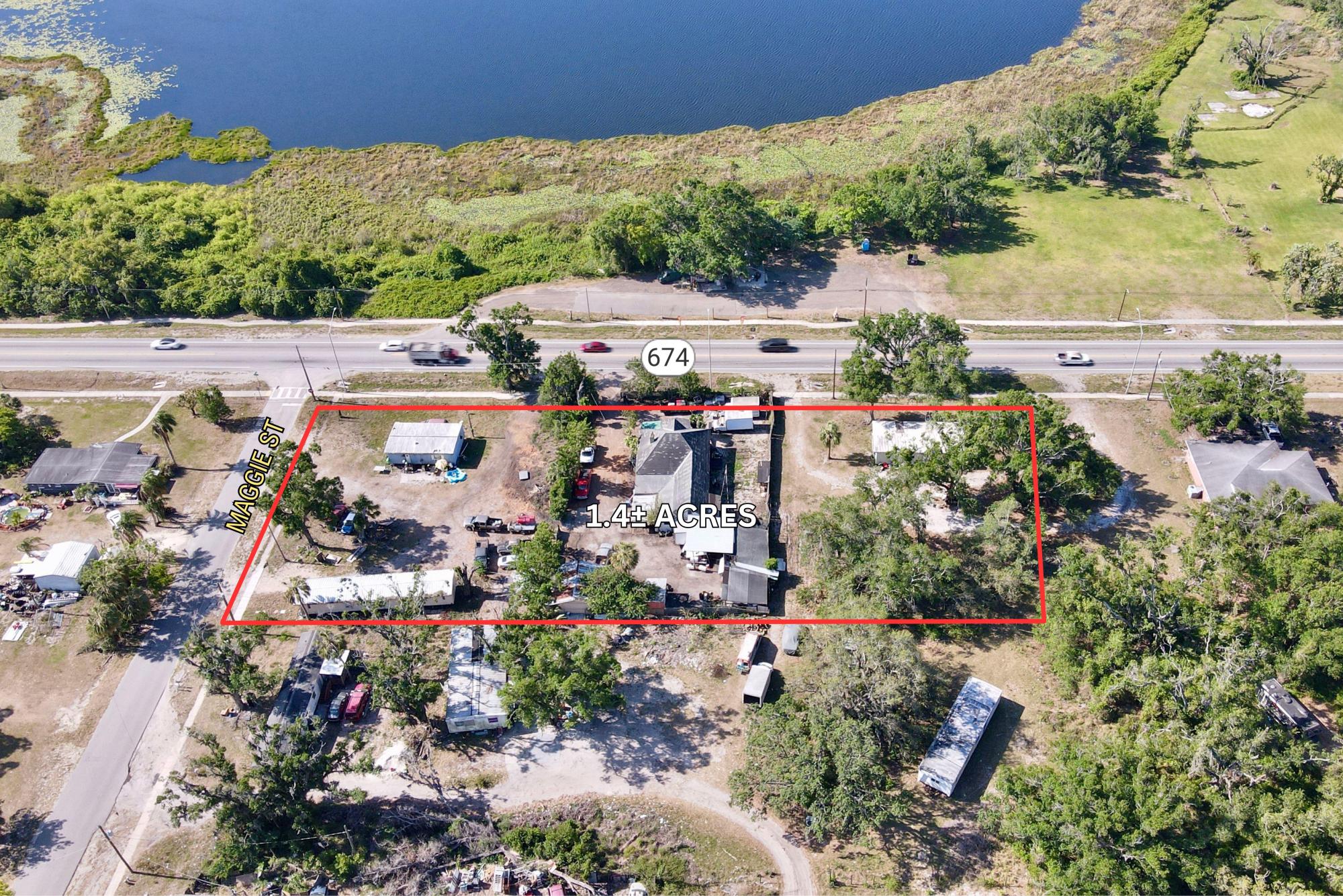 1.4 Acres on State Road 674 in Wimauma