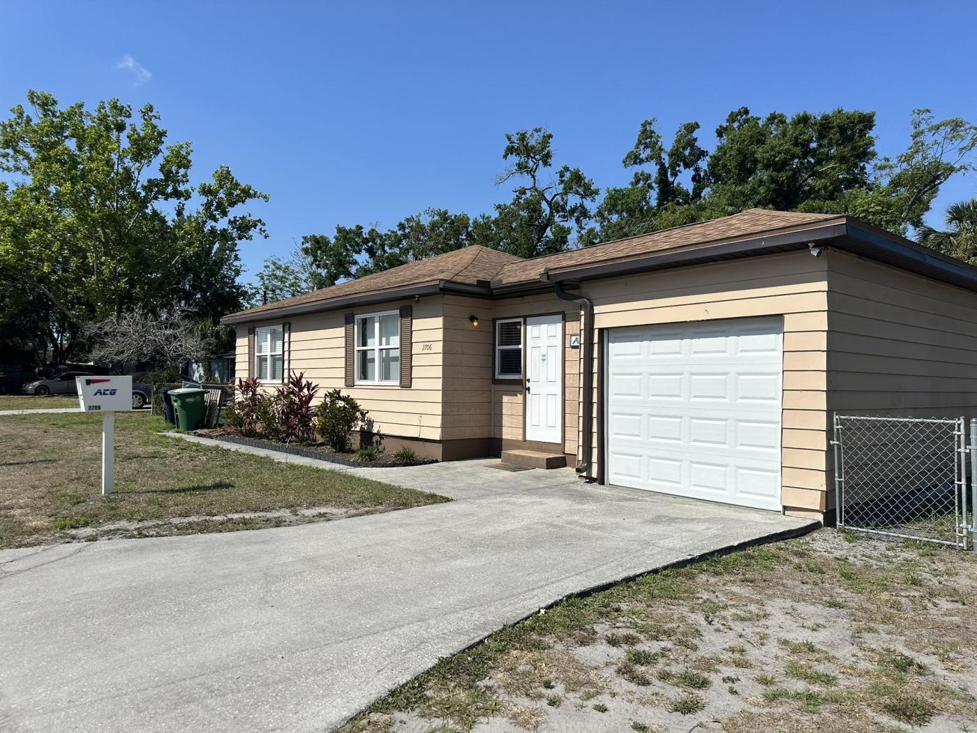 Commercial Zoned Building for Sale
