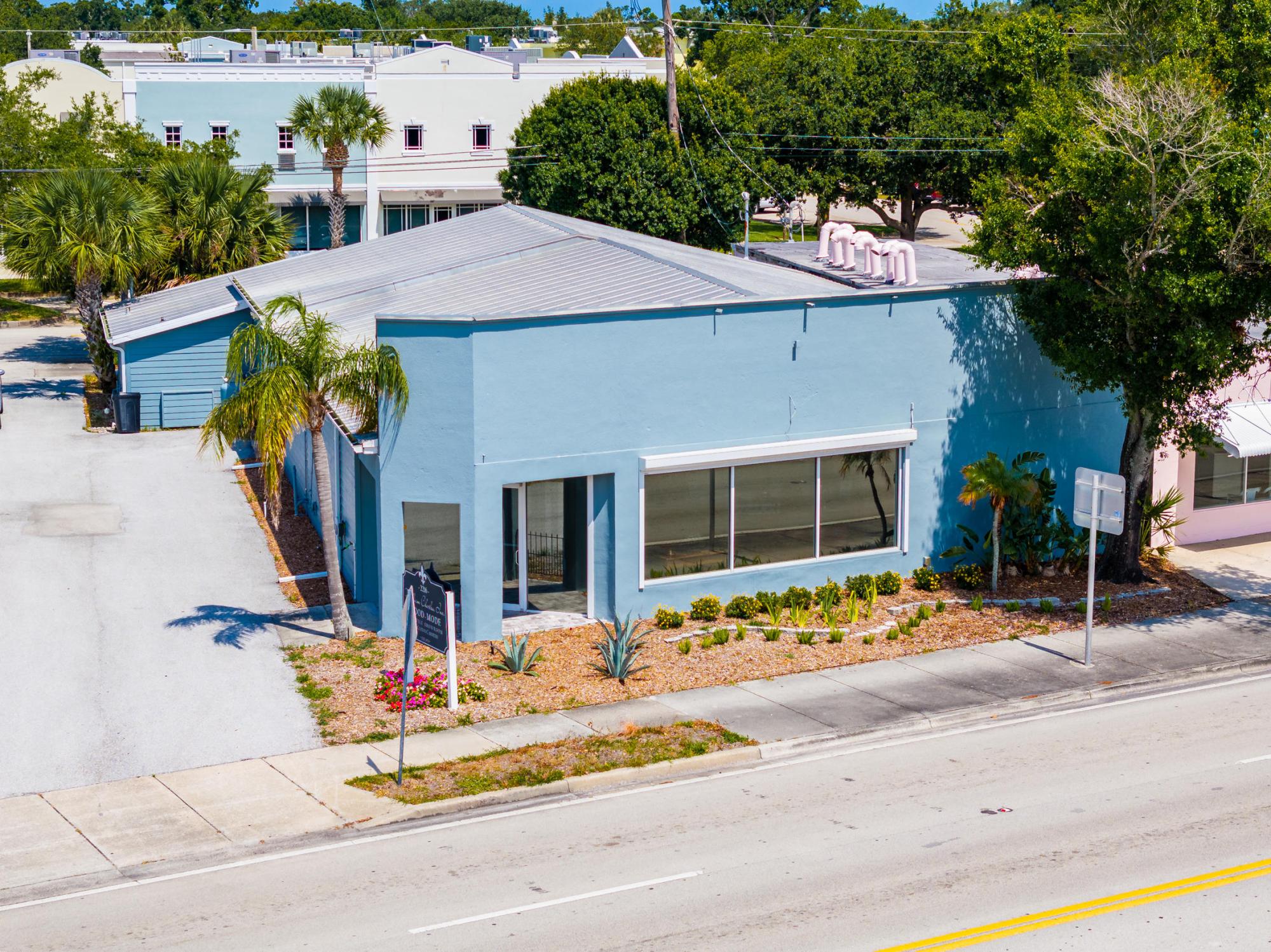 5,178 SF Retail Building For Sale