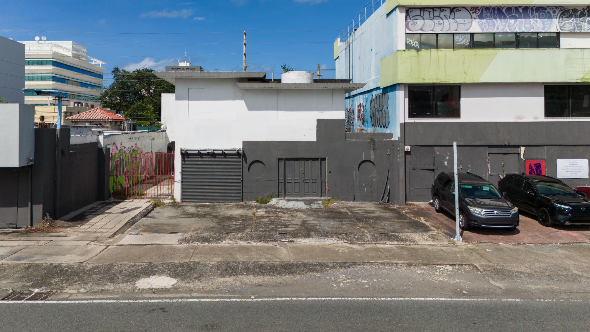 San Juan Commercial Property at Roosevelt Ave