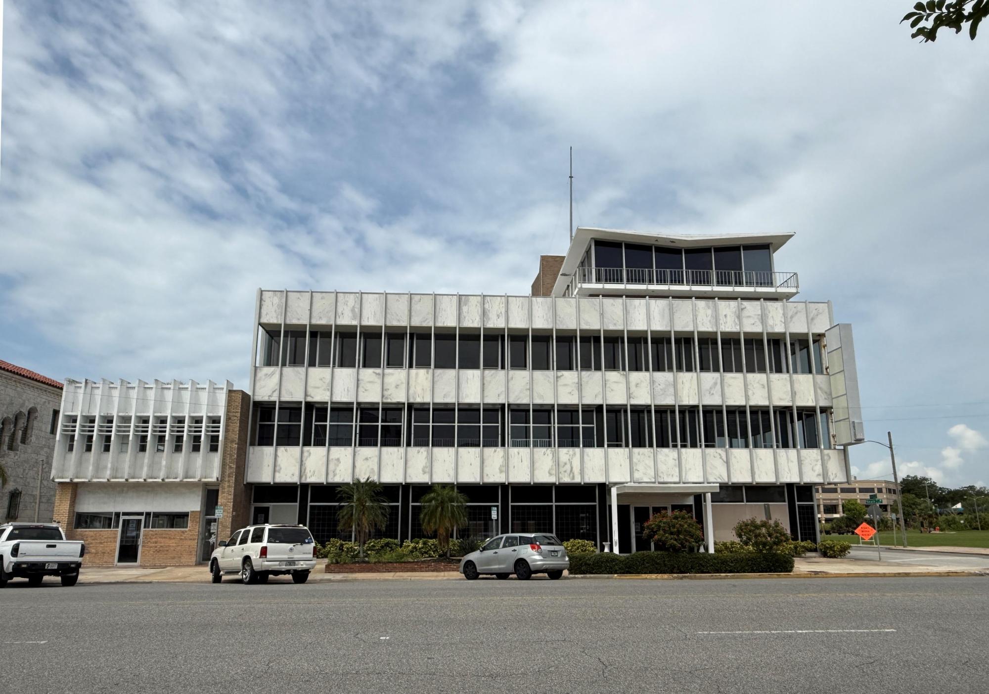 Riverview Office Space For Lease