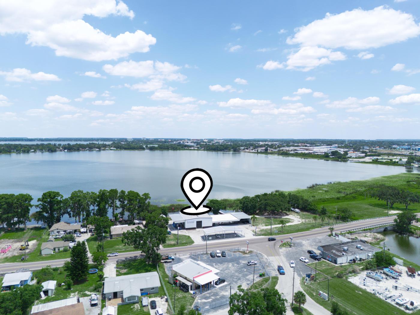 10K SF Commercial Bldg on Chain-Of-Lakes