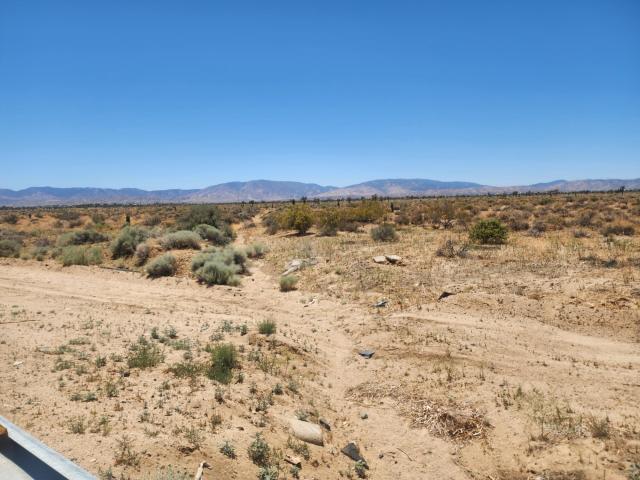 ±16.65 Acres Sierra Hwy