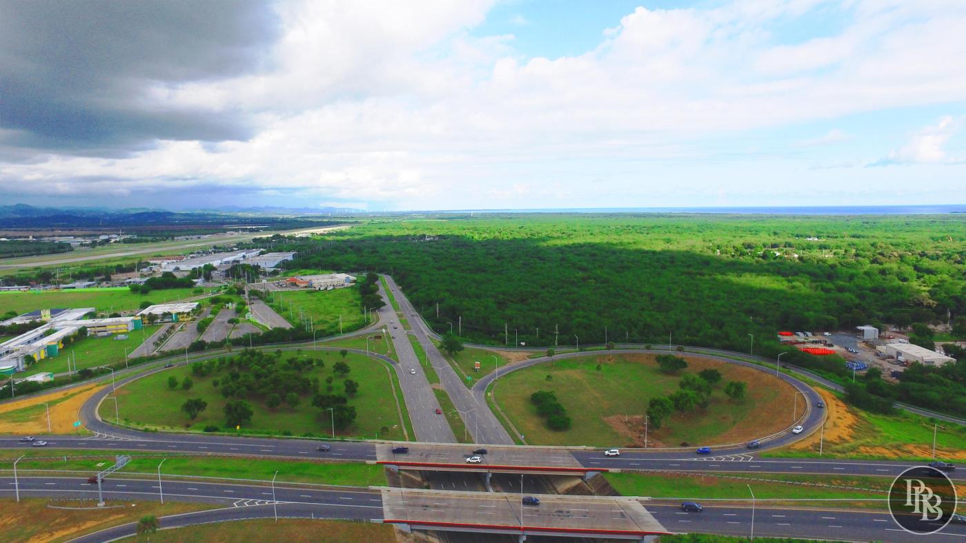 Prime 25-Acre Light Industrial Property Ponce