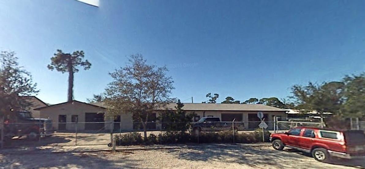 4,896 SF Warehouse Near Oslo Rd For Sale