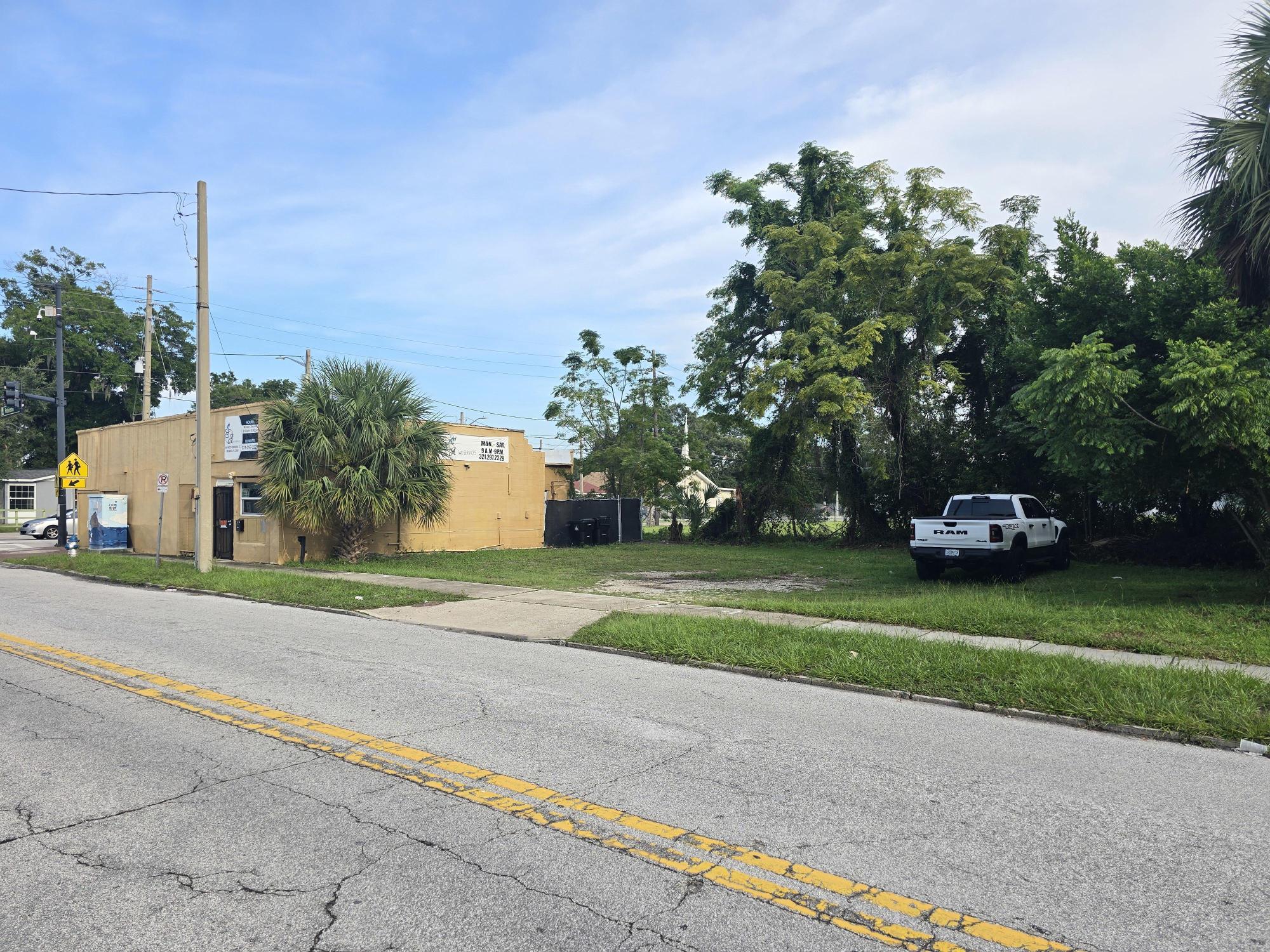 Industrial Storage Yard w/ Building Dtwn Orl