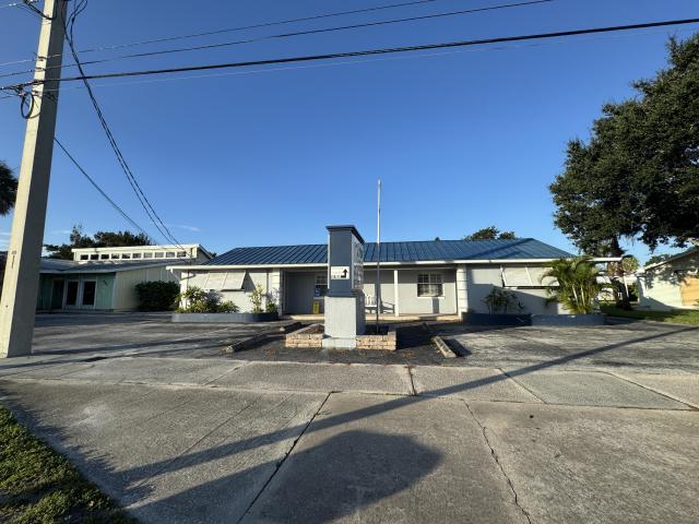 Freestanding Office Building / US 1 Melbourne