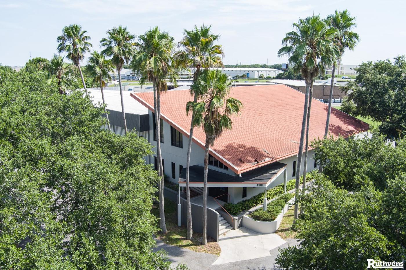 3,900 SF - 9,900 SF Warehouse / Flex