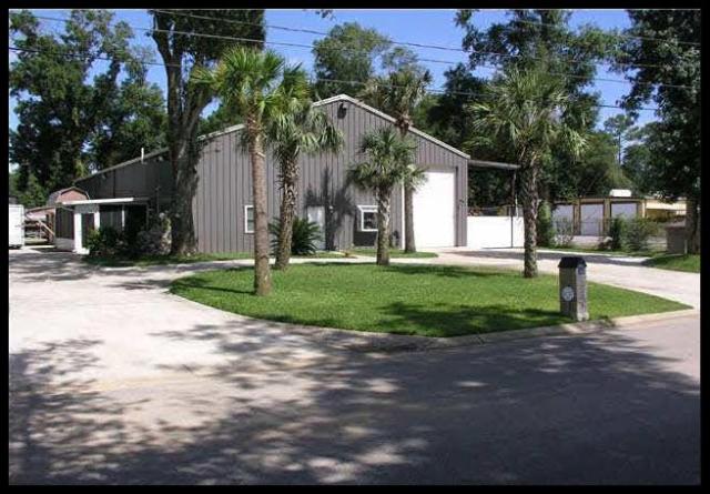 Climated Controlled Warehouse w/ Living Qtrs