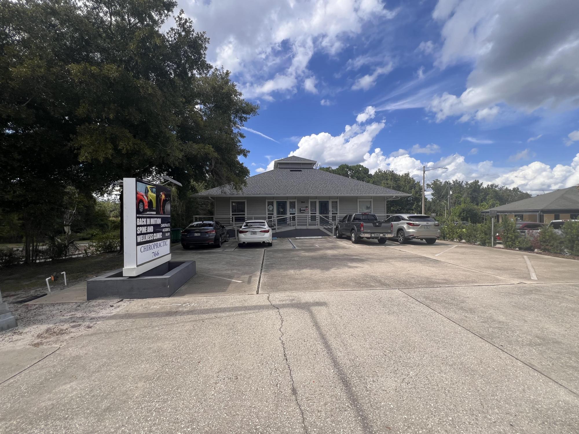 Free Standing Office/Retail w/garage space