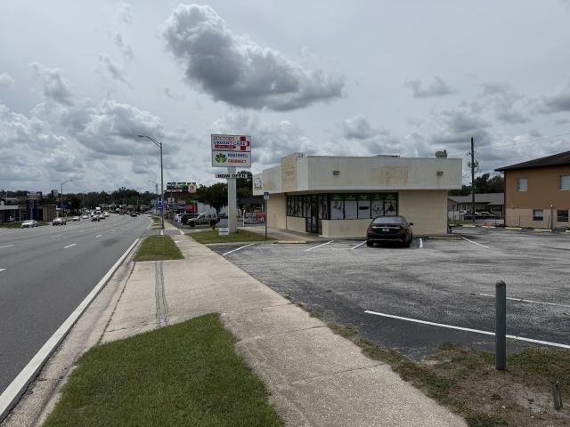 Prime commercial property located on high-tra
