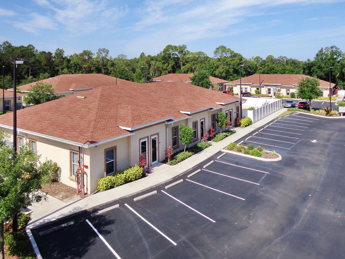 I-75 office park location!