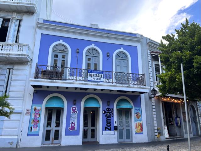 Old San Juan - Tetuan St. Commercial Building