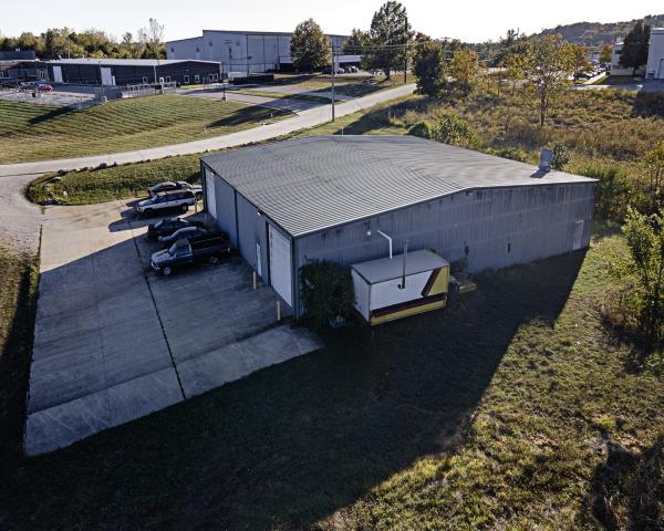 6400 SF Industrial/Manufacturing/Automotive