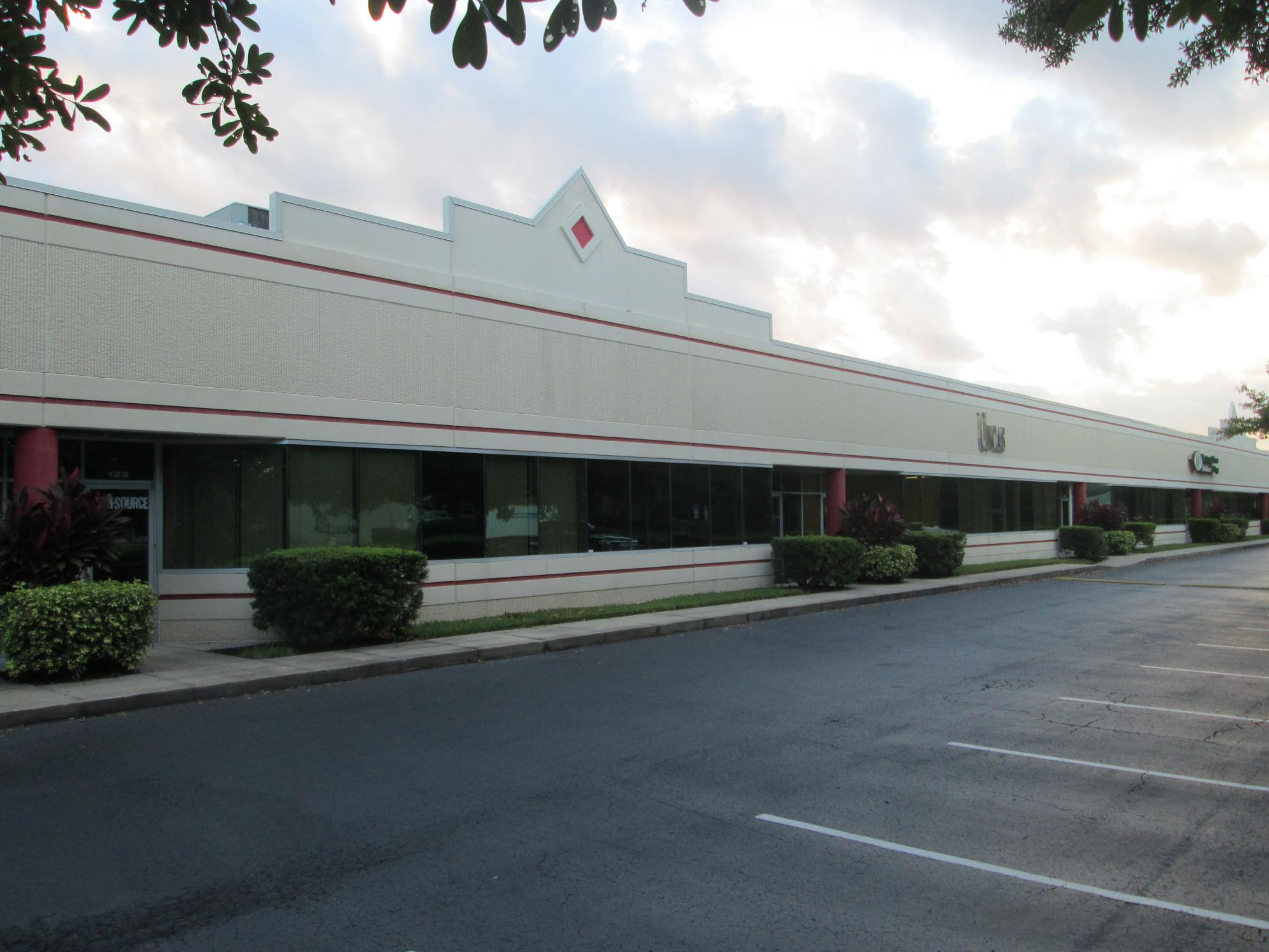 Starpointe Service Center Condo