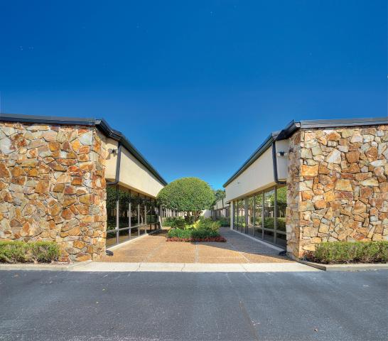 2221 Lee Road