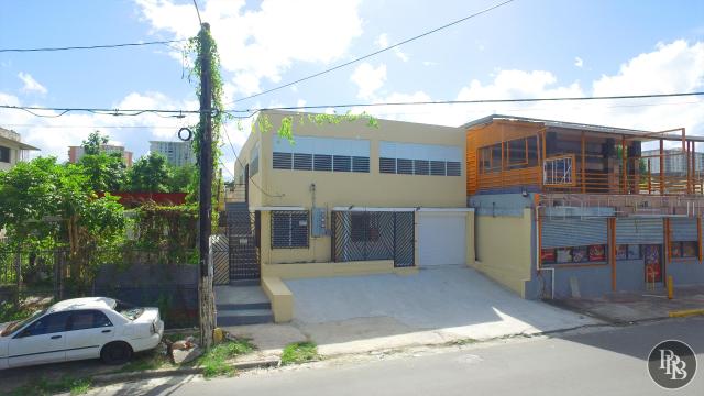 Prime traffic 3800 sq/ft location Investment