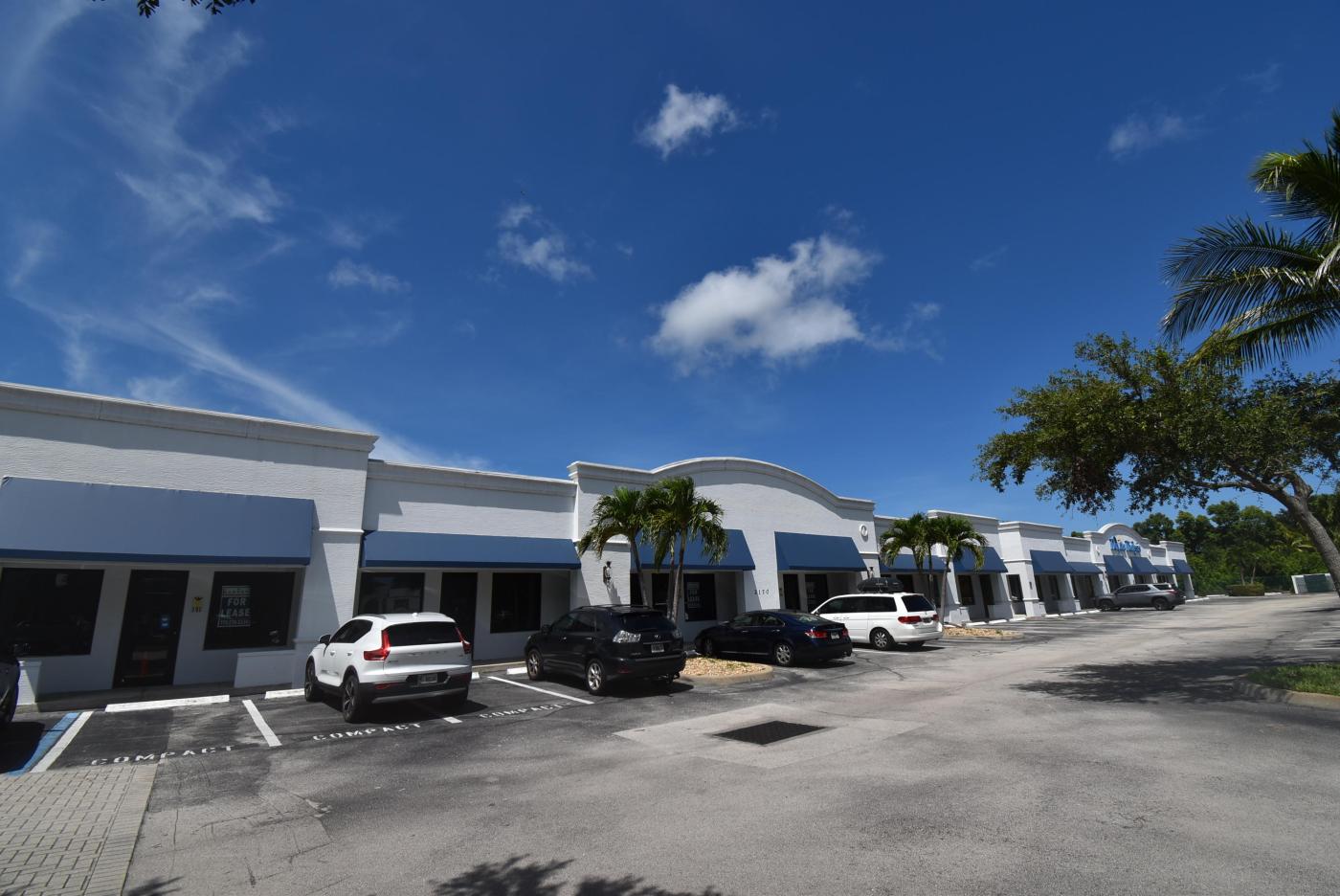 1,350 - 8,100 SF US Hwy 1 Retail/Office Space