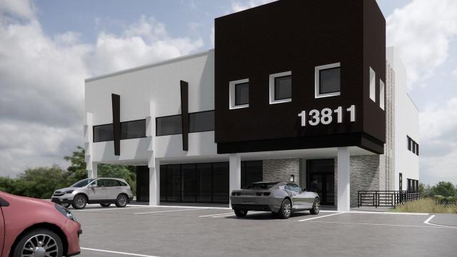 Flexible Office Layouts on Metro Pkwy.