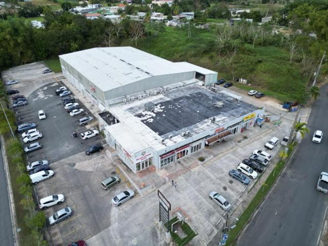 The Outlet & Commercial Shopping Center