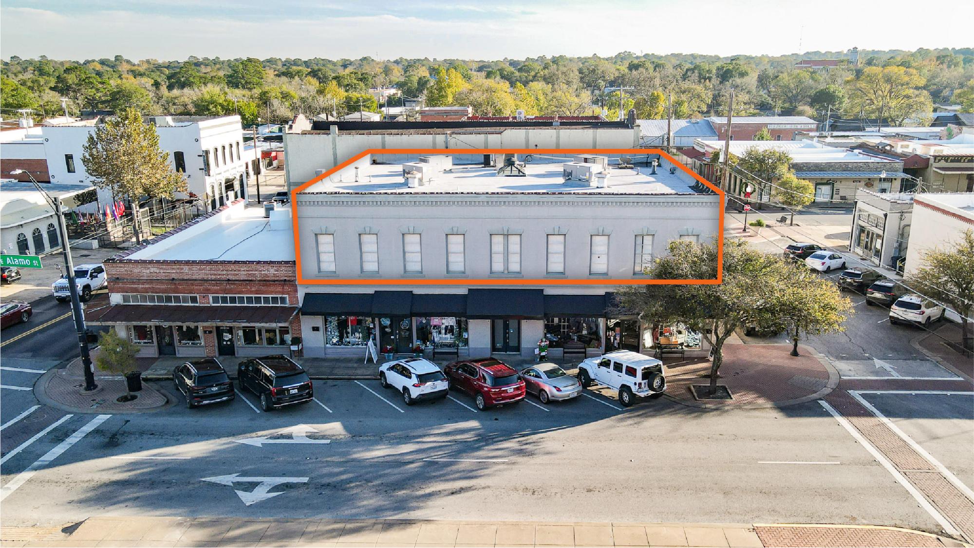 216 E Alamo Street