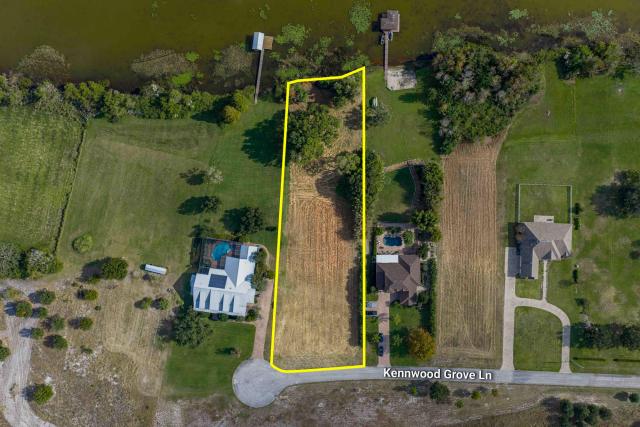 Stunning 1.25 AC Lot on Lake Mariana