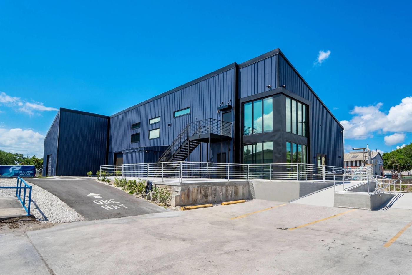 4,000 SF | Warehouse | 7th Avenue, Ybor City