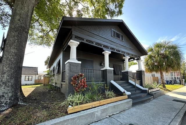 West Tampa Commercial Building & Lot for Sale