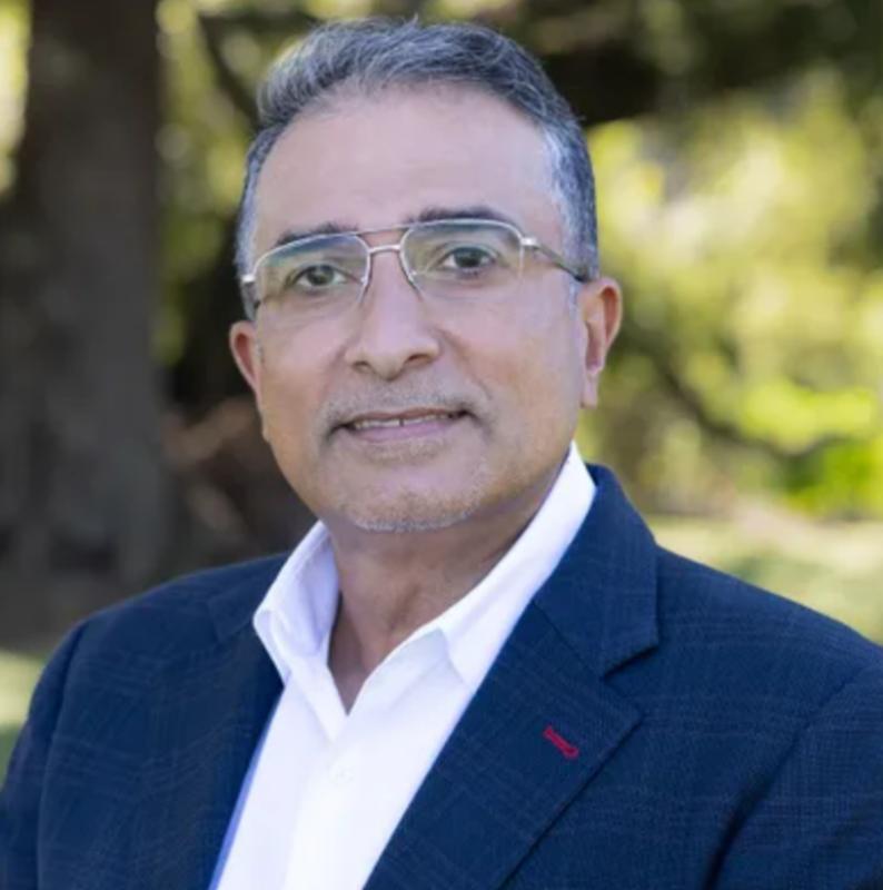 Ali Manekia, CCIM, SIOR
