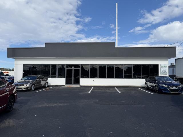 Freestanding Buiding Zoned C-3 175ft Frontage
