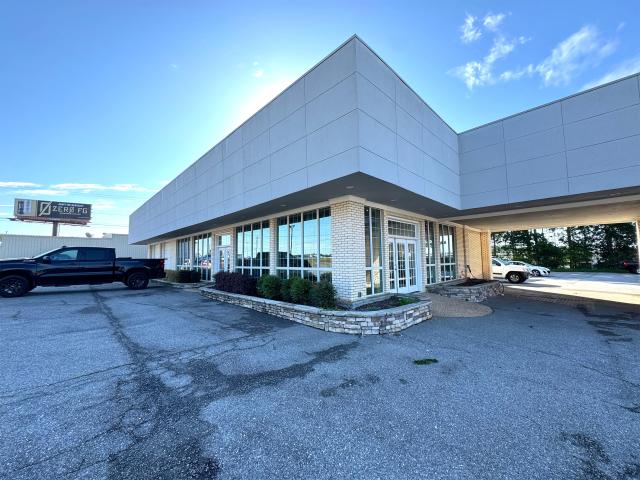 Showroom/Service Center For Lease