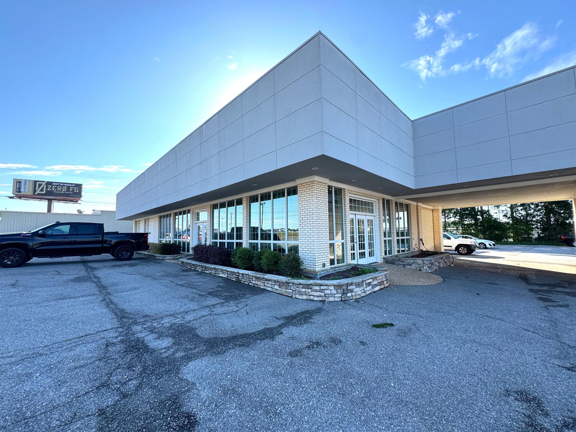 Showroom/Service Center For Lease